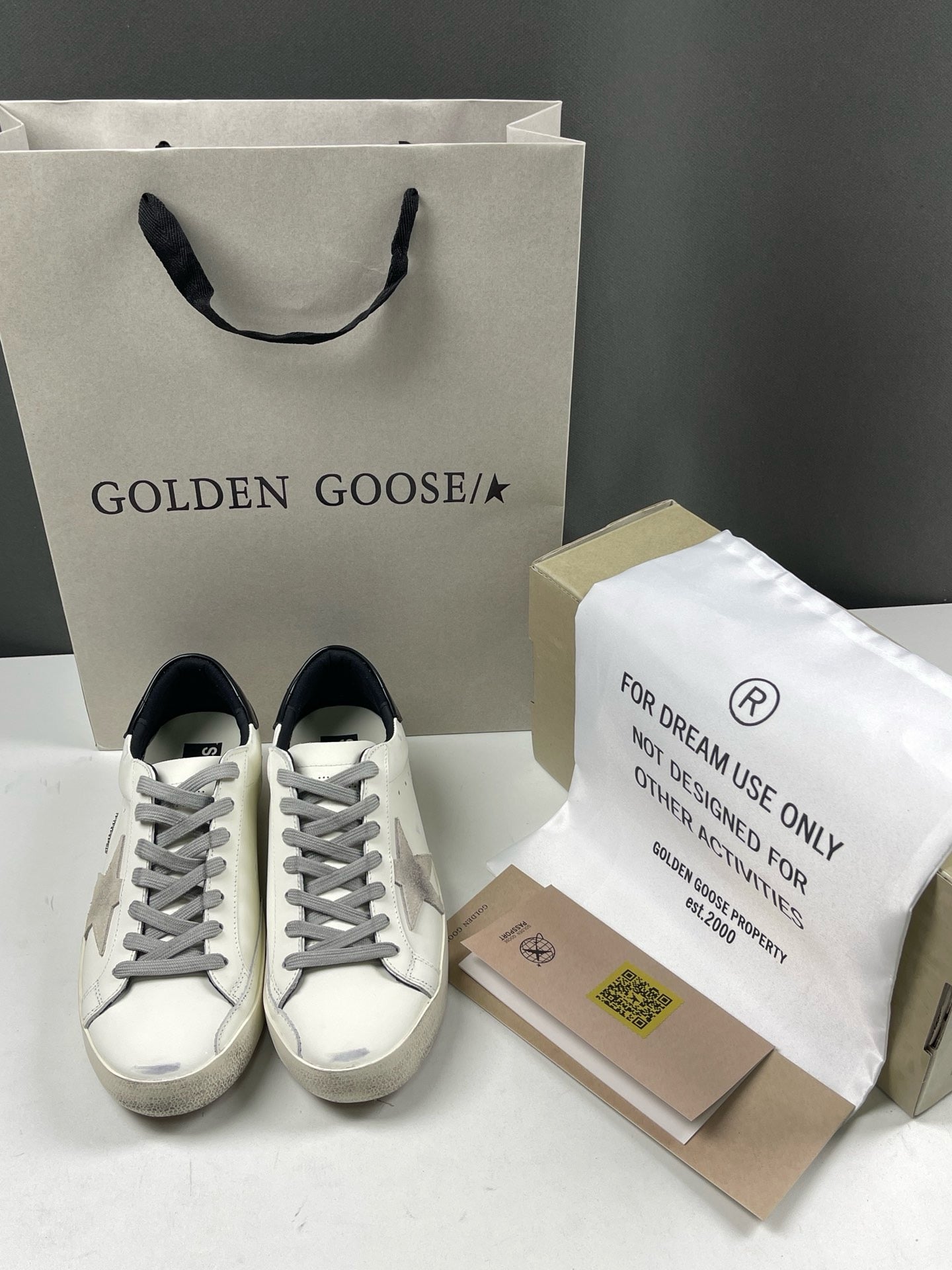 Golden Goose Superstar