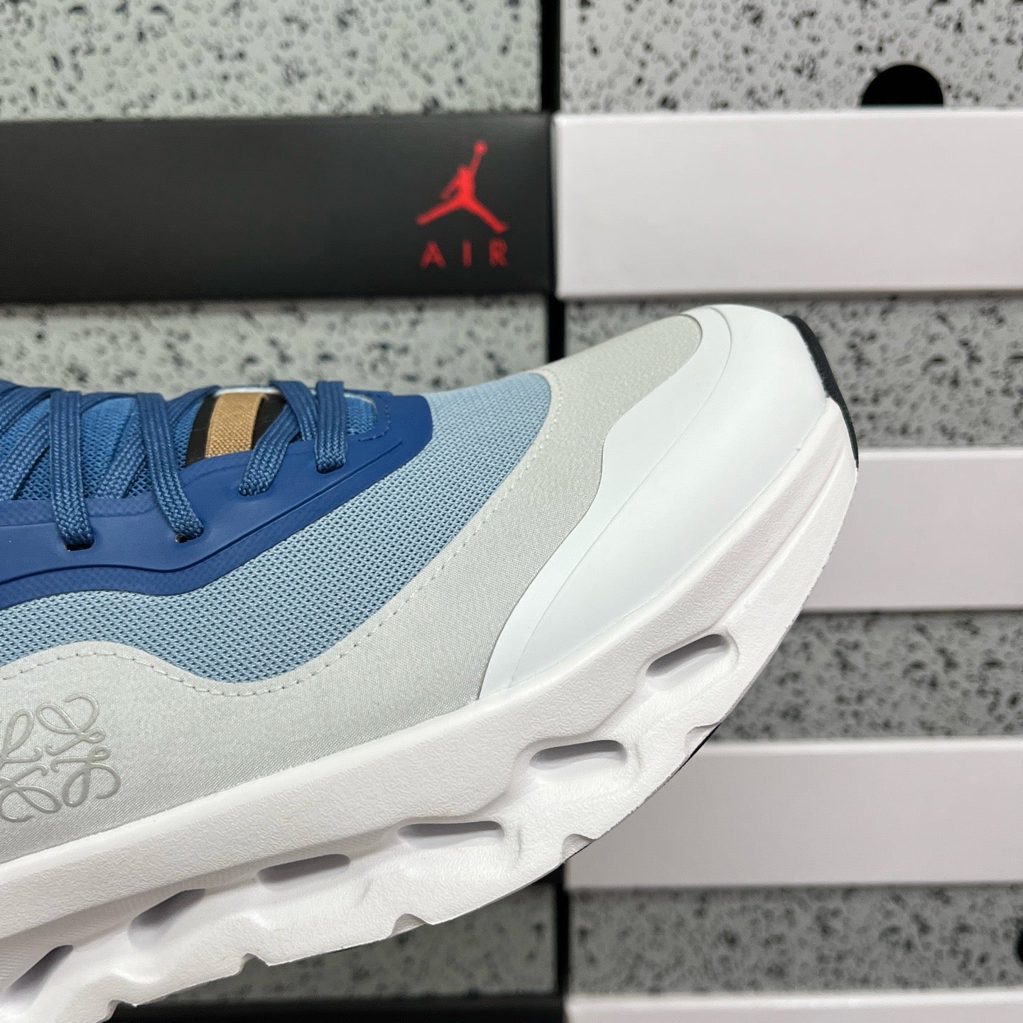 On cloud x Loewe Cloudtilt 2.0