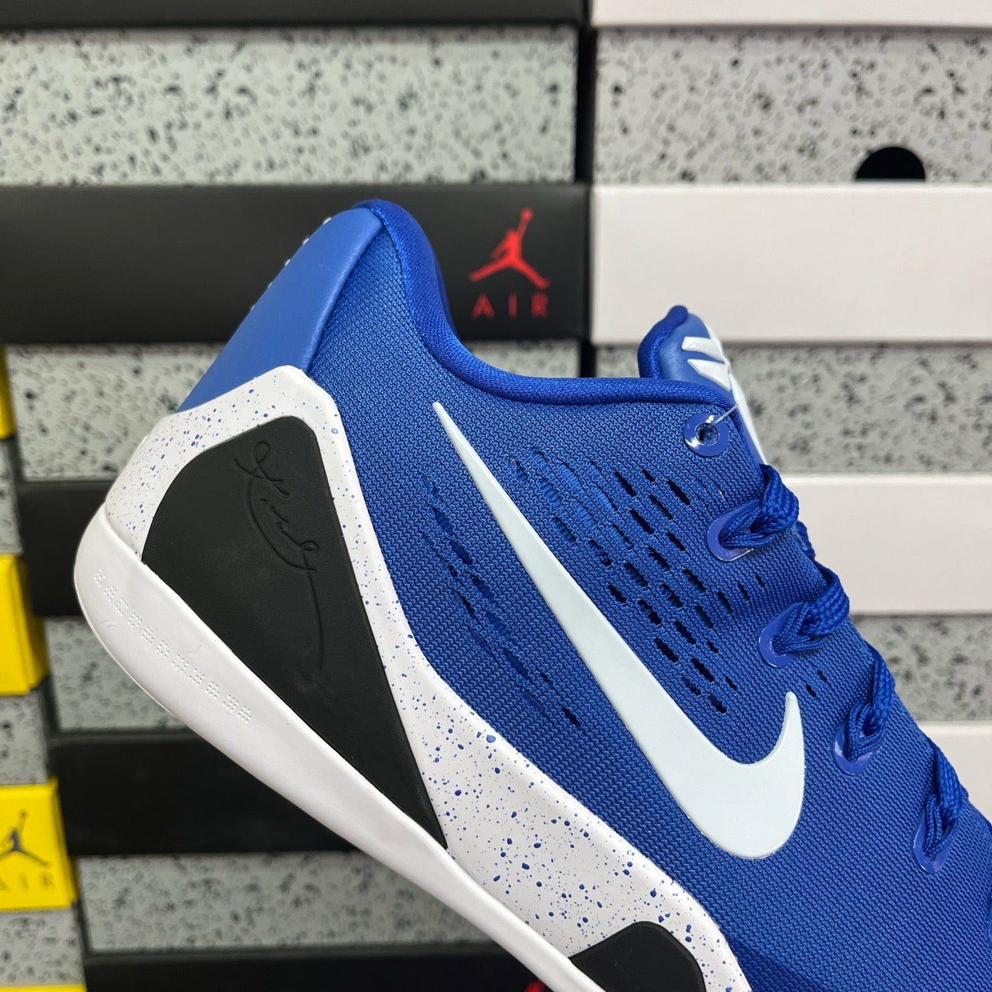 Nike Kobe 9 Elite Low Protro EM