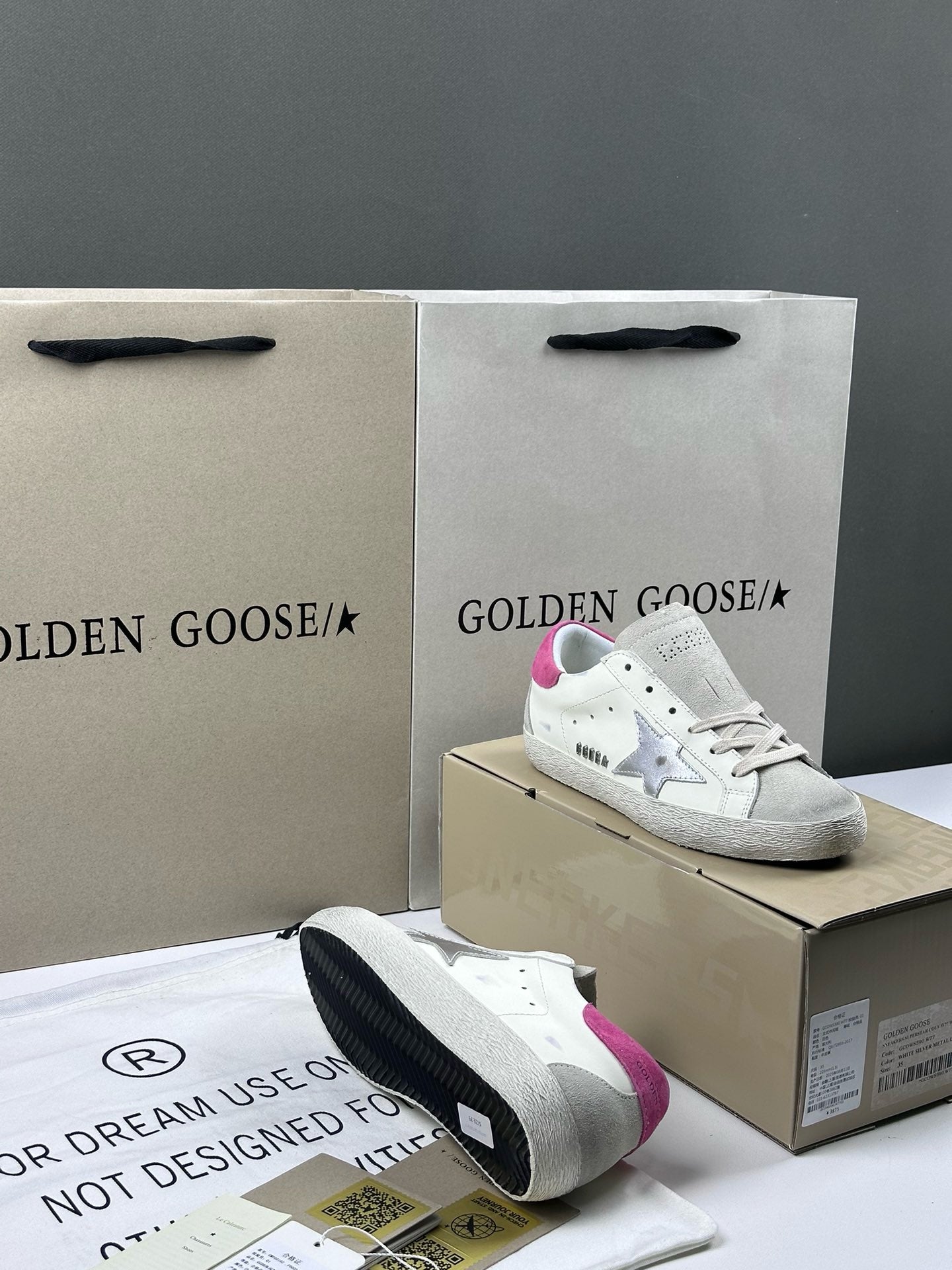 Golden Goose Superstar