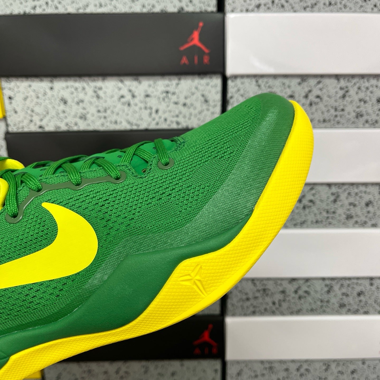 Nike Zoom Kobe 8 x Oregon Ducks PE