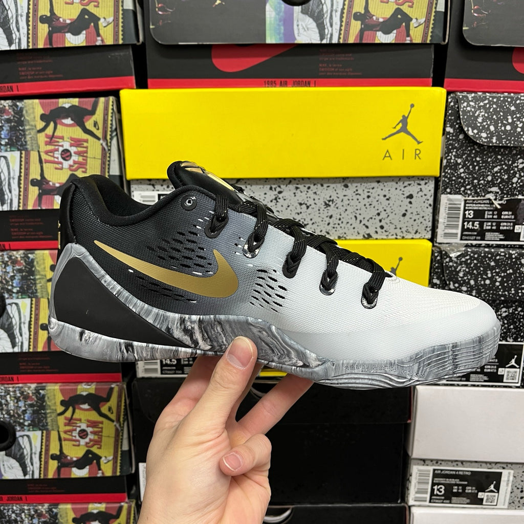 Nike Zoom Kobe 9 Elite Low EM Protro