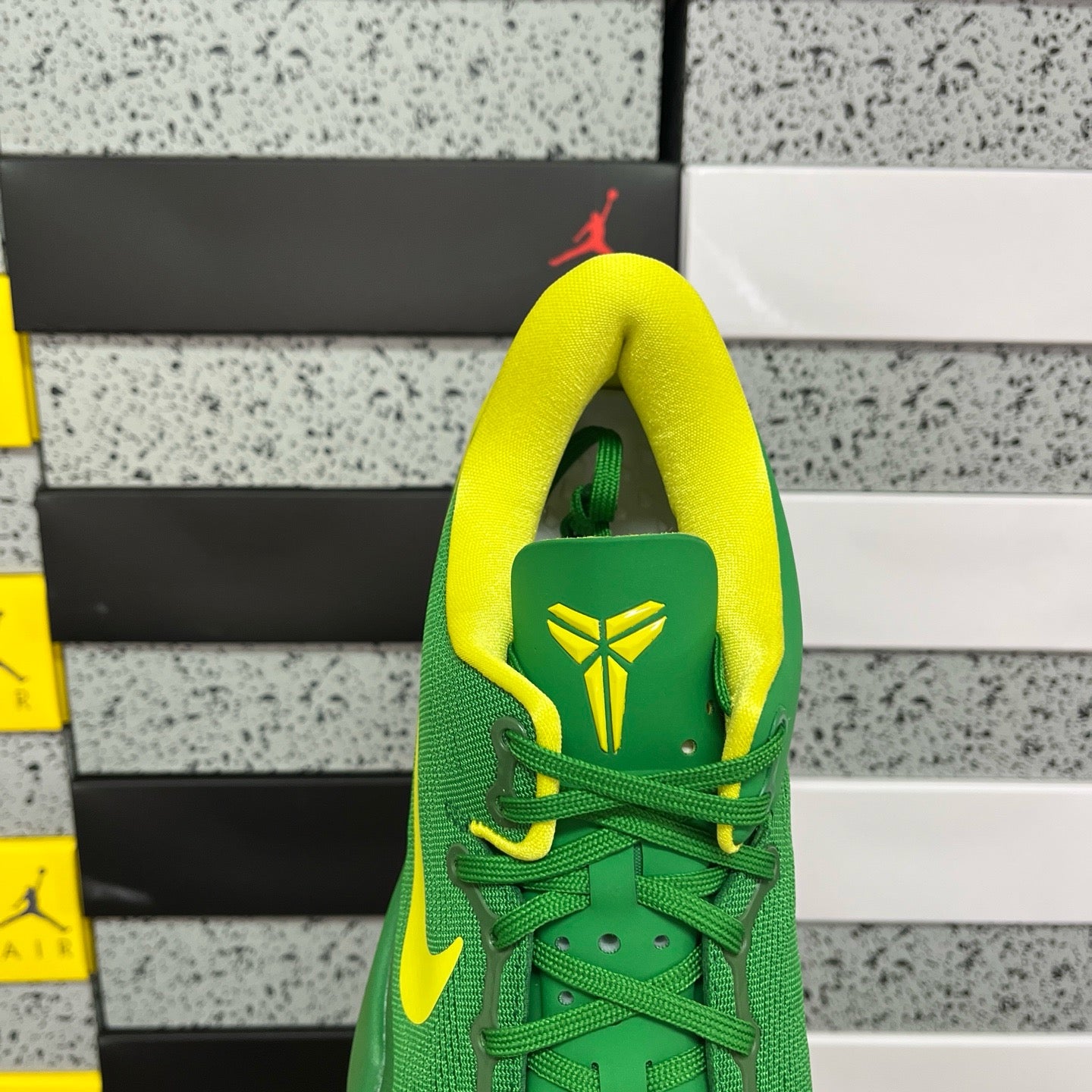 Nike Zoom Kobe 8 x Oregon Ducks PE
