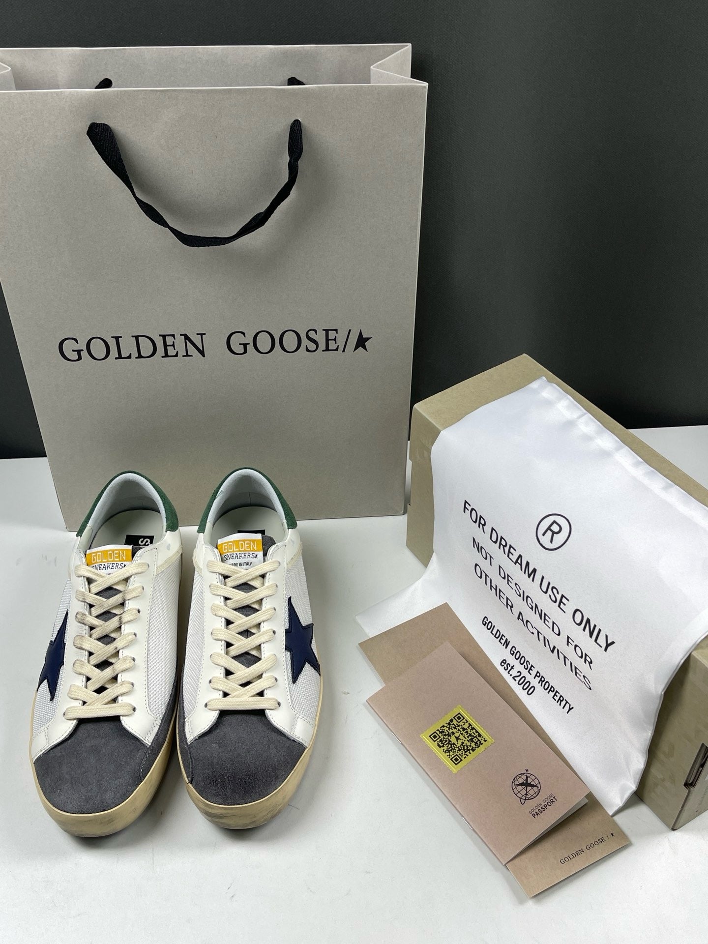 Golden Goose Superstar