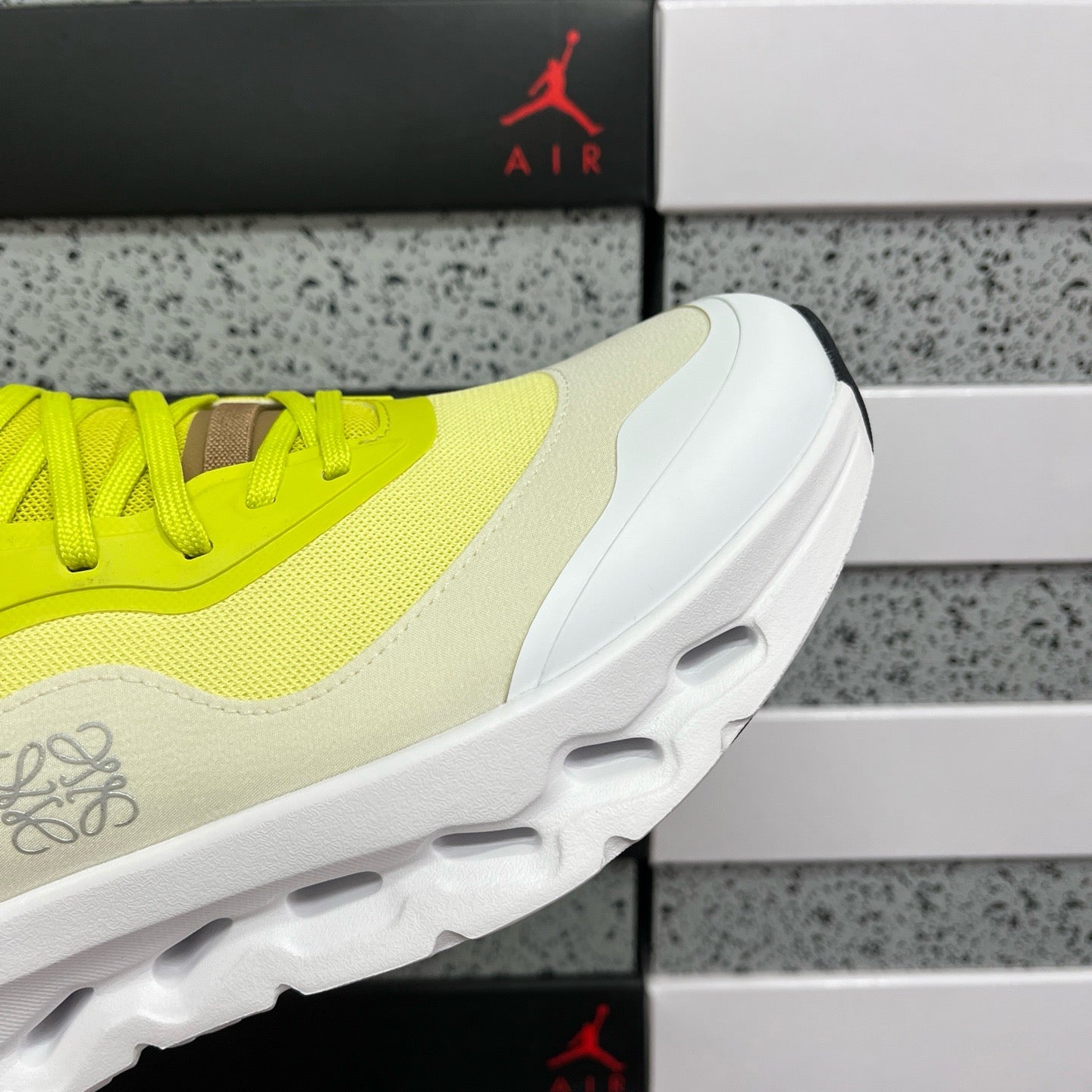 On cloud x Loewe Cloudtilt 2.0