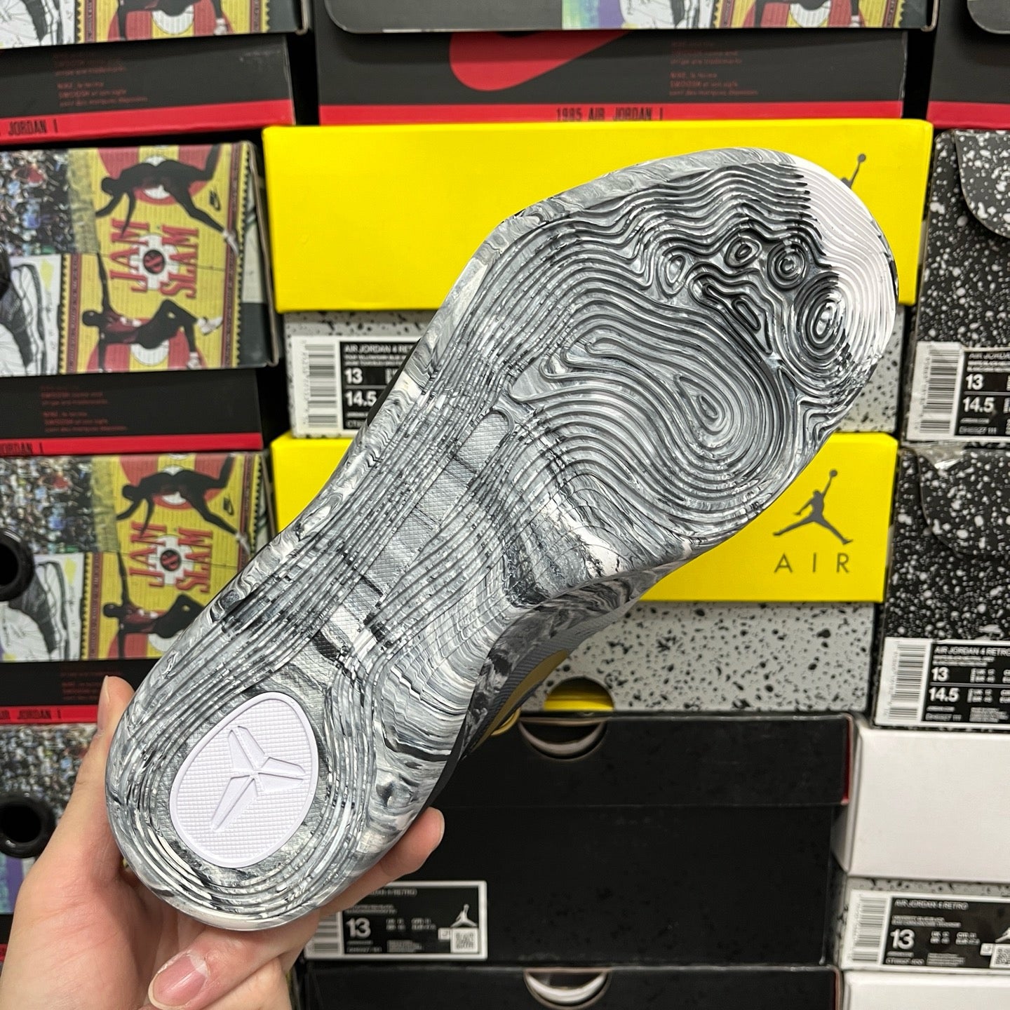 Nike Zoom Kobe 9 Elite Low EM Protro