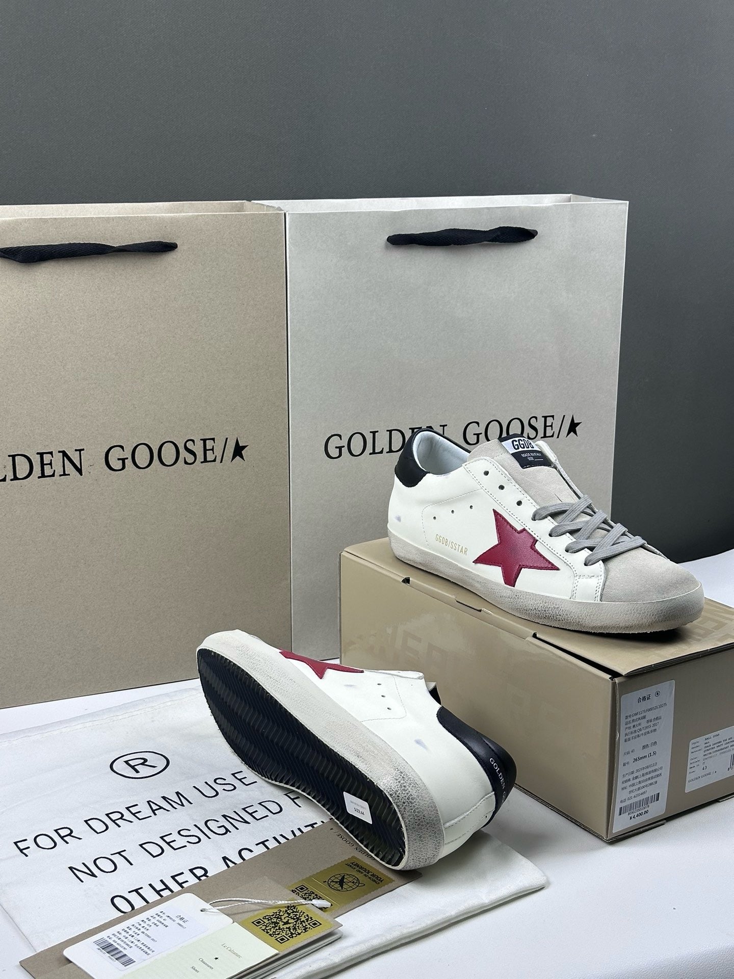 Golden Goose Superstar